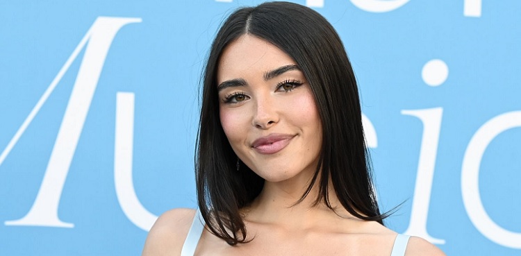 Madison Beer sparks rumours with NFL star