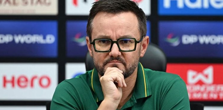 Hasson urges Pakistan to ‘focus on cricket’ for India Asia Cup final