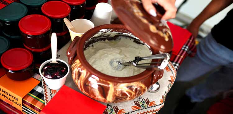 Bulgarian village draws Chinese tourists for its famed yoghurt