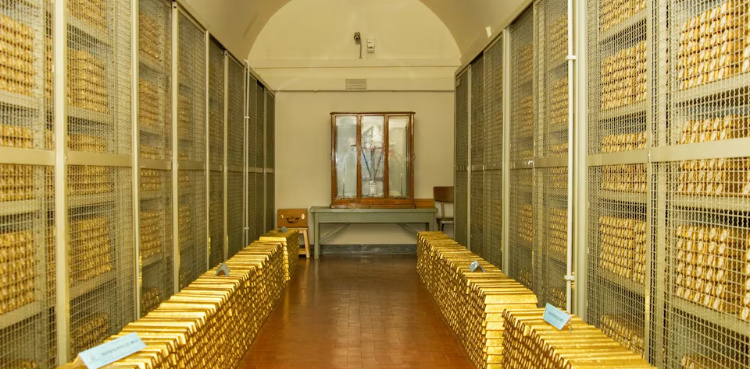 Italy’s gold reserves hit a record high, worth $300 Billion