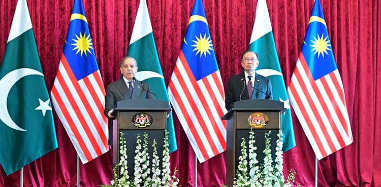 Pakistan, Malaysia agree to deepen ‘defence, counter-terror’ cooperation, call for peace in subcontinent