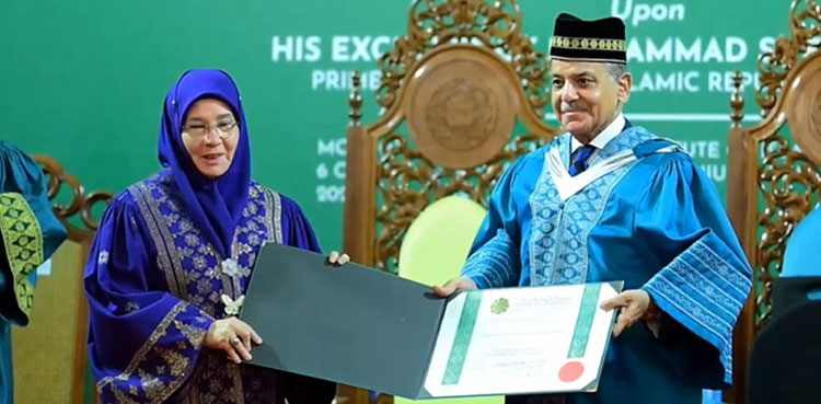 PM Shehbaz Shairf honored with doctorate degree in Malaysia
