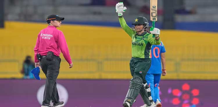 ICC Women’s CWC: Sidra Amin achieves historic first by hitting Sneh Rana for a six