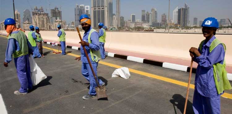 Saudi Arabia bans employers from charging fees to workers