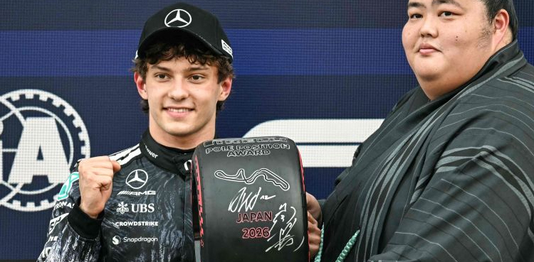 Antonelli leads Mercedes 1-2 as Verstappen suffers qualifying shock