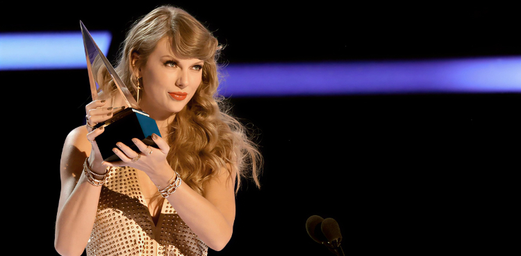 Taylor Swift tops American Music Awards nominations again