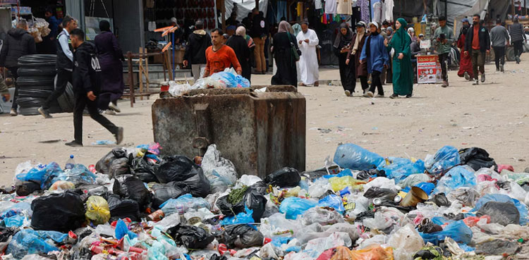Rats infest Gaza’s tent camps, biting children and spreading disease