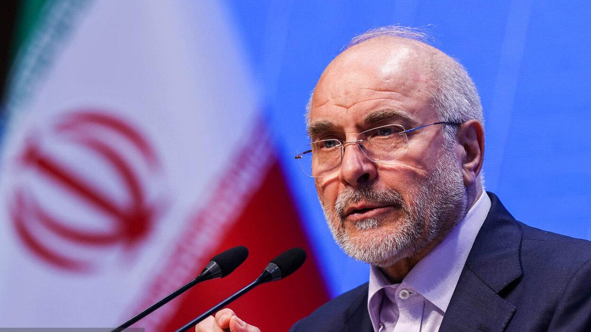 Iran chief negotiator says Hormuz strait to open only under ‘Iranian arrangements’