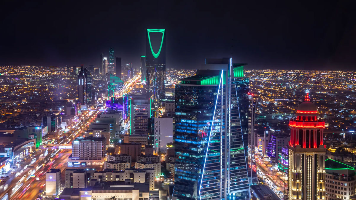 Saudi Arabia warns of SR50,000 fine, jail for overstaying entry visas