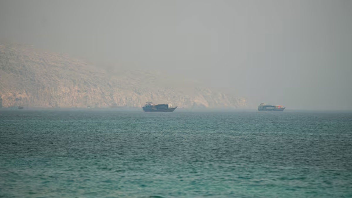US launches more strikes on Iran